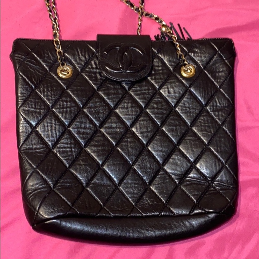 VINTAGE CHANEL HANDBAG!!!!